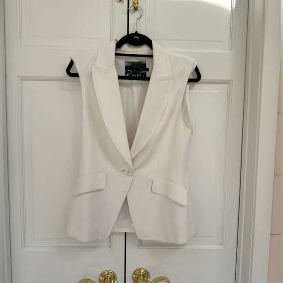 White Linen Vest with Shoulder Pads - Picture 2 of 9